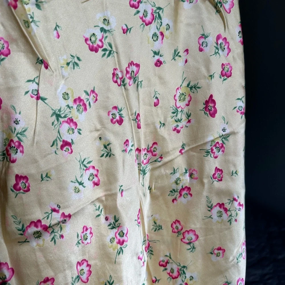 Victoria's Secret Yellow 100% silk Floral Lace Chemise EUC - Picture 8 of 8